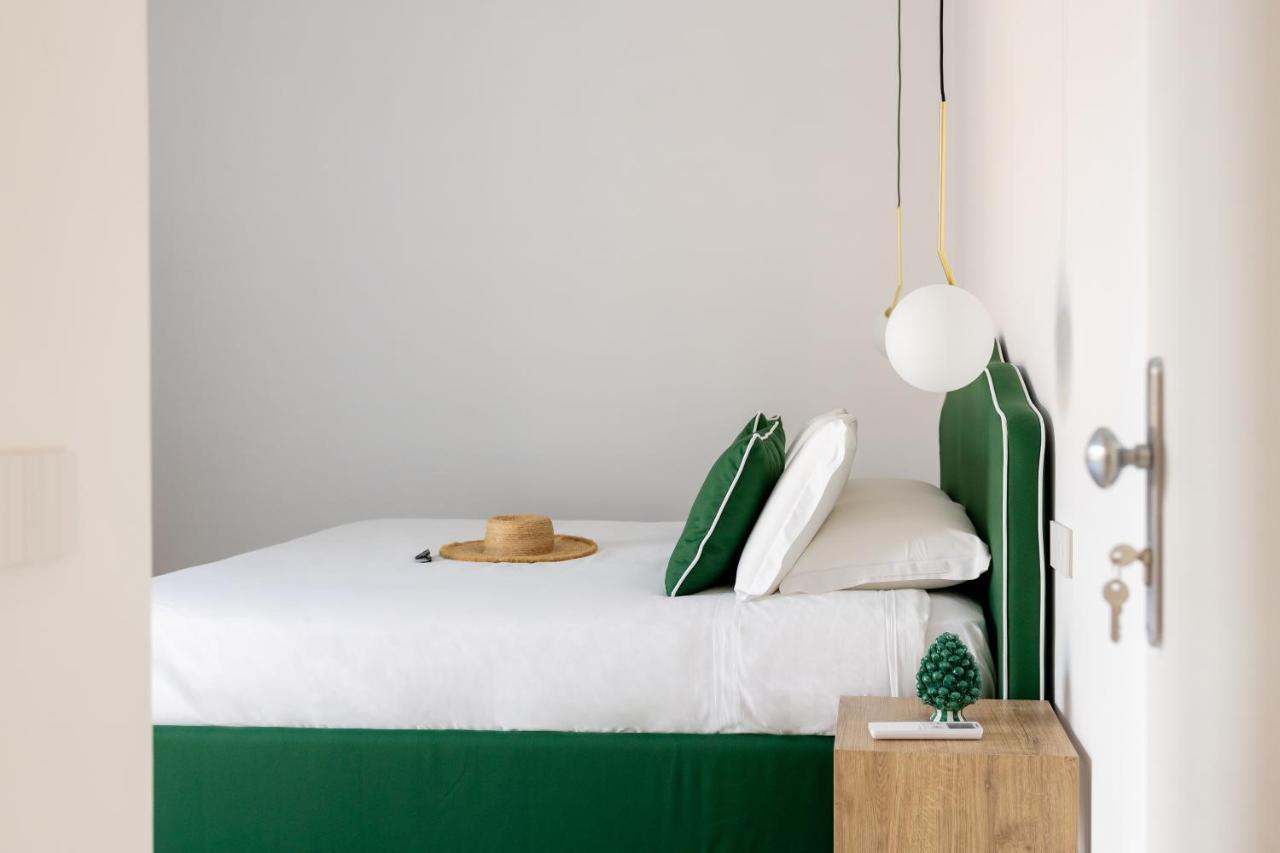 Vittoria Rooms Sorrento Bagian luar foto
