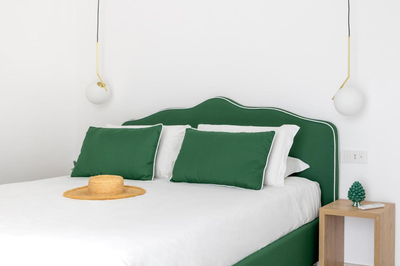 Vittoria Rooms Sorrento Bagian luar foto